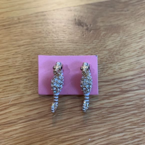 Lilly Pulitzer Jewelry - Lilly pulitzer seahorse earrings